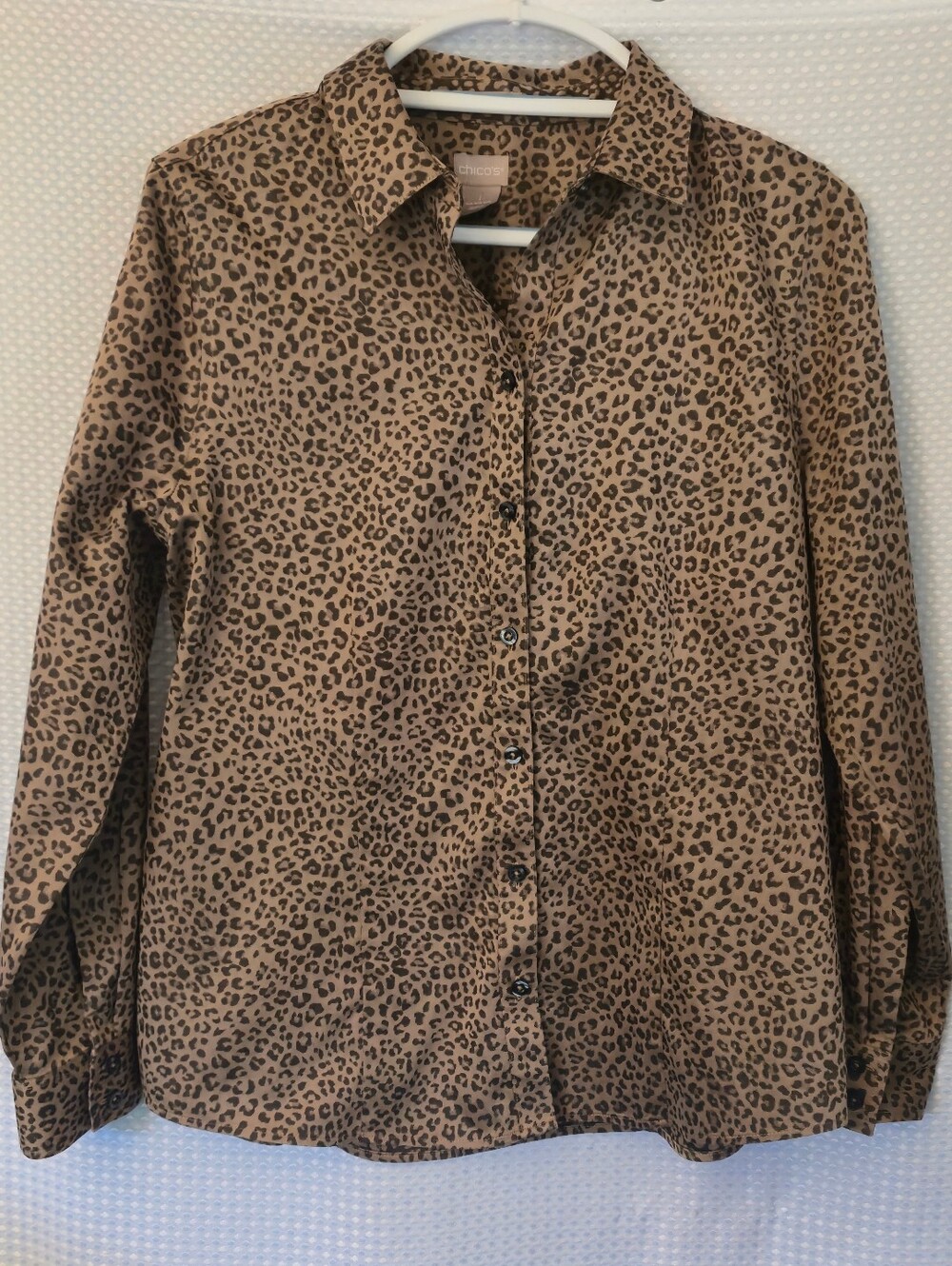 Chicos Size 1 Leopard Print Button-Up Shirt No Iron Coolmax Cheetah Brown Black